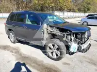 2013 Toyota Highlander фото