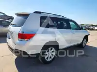 2013 Toyota Highlander фото