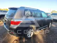2013 Toyota Highlander photo