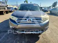 2013 Toyota Highlander photo
