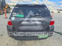 2013 Toyota Highlander фото