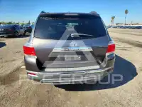 2013 Toyota Highlander photo