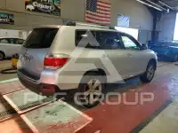 2013 Toyota Highlander фото
