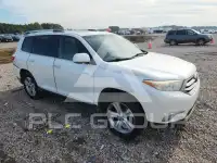 2013 Toyota Highlander фото
