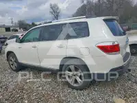 2013 Toyota Highlander фото