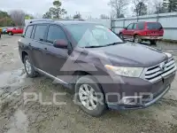 2013 Toyota Highlander фото