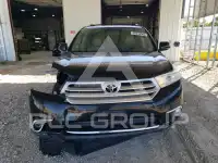 2013 Toyota Highlander фото