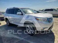 2013 Toyota Highlander фото