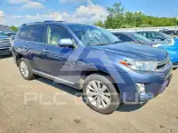 2013 Toyota Highlander фото