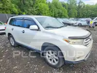 2013 Toyota Highlander фото