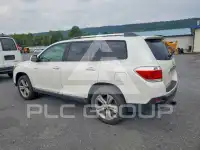 2013 Toyota Highlander фото