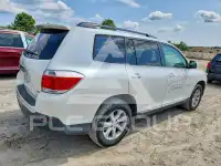 2013 Toyota Highlander photo