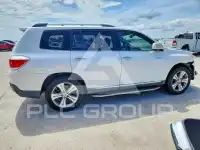 2013 Toyota Highlander фото