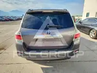 2013 Toyota Highlander фото