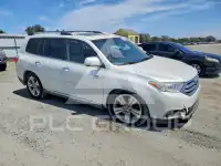 2013 Toyota Highlander photo