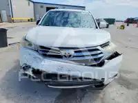 2013 Toyota Highlander фото