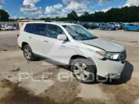 2013 Toyota Highlander photo