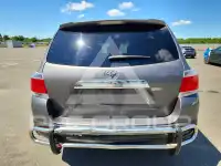 2013 Toyota Highlander photo