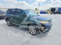 2013 Toyota Highlander photo