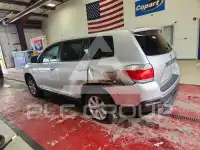 2013 Toyota Highlander фото