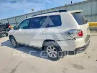 2013 Toyota Highlander фото