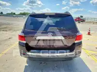 2013 Toyota Highlander photo