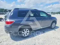 2013 Toyota Highlander фото