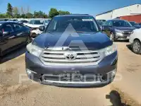 2013 Toyota Highlander photo