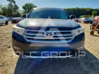 2013 Toyota Highlander фото