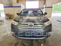 2013 Toyota Highlander photo