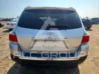 2013 Toyota Highlander фото