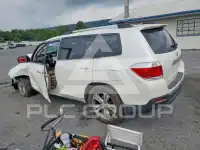 2013 Toyota Highlander фото