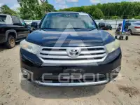 2013 Toyota Highlander photo