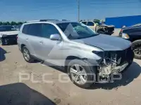 2013 Toyota Highlander фото
