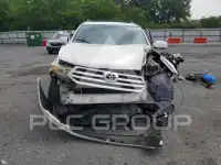 2013 Toyota Highlander фото