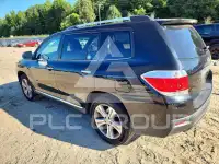2013 Toyota Highlander фото