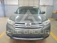 2013 Toyota Highlander фото