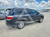 2013 Toyota Highlander фото