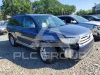 2013 Toyota Highlander photo