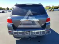 2013 Toyota Highlander photo