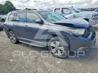 2013 Toyota Highlander photo