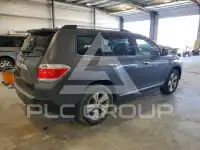 2013 Toyota Highlander фото
