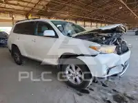 2013 Toyota Highlander фото