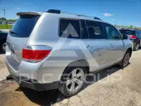 2013 Toyota Highlander photo