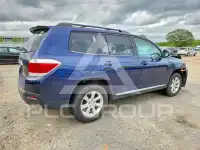 2013 Toyota Highlander photo