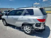 2013 Toyota Highlander фото