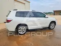 2013 Toyota Highlander фото