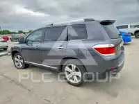 2013 Toyota Highlander photo