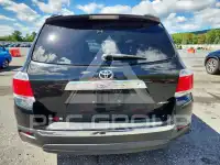 2013 Toyota Highlander photo