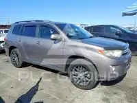 2013 Toyota Highlander фото